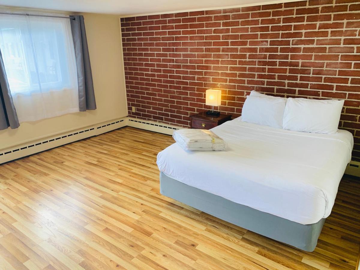 Lancaster Motor Inn Dış mekan fotoğraf