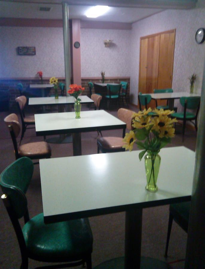 Lancaster Motor Inn Dış mekan fotoğraf