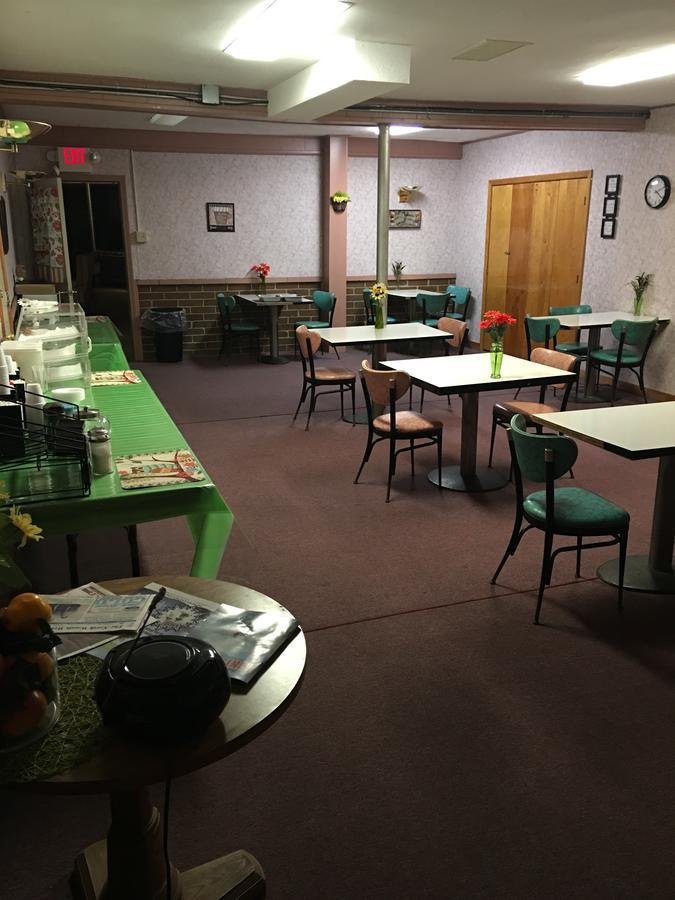 Lancaster Motor Inn Dış mekan fotoğraf