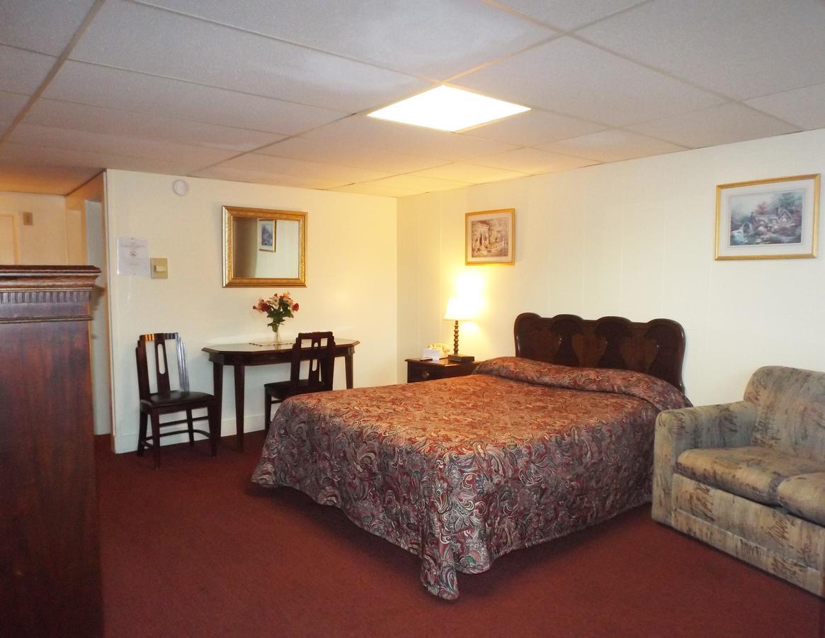 Lancaster Motor Inn Dış mekan fotoğraf