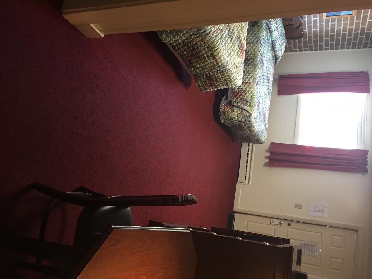 Lancaster Motor Inn Dış mekan fotoğraf