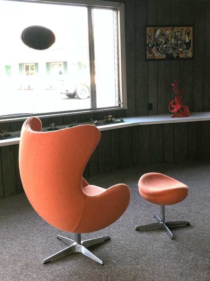 Lancaster Motor Inn Dış mekan fotoğraf