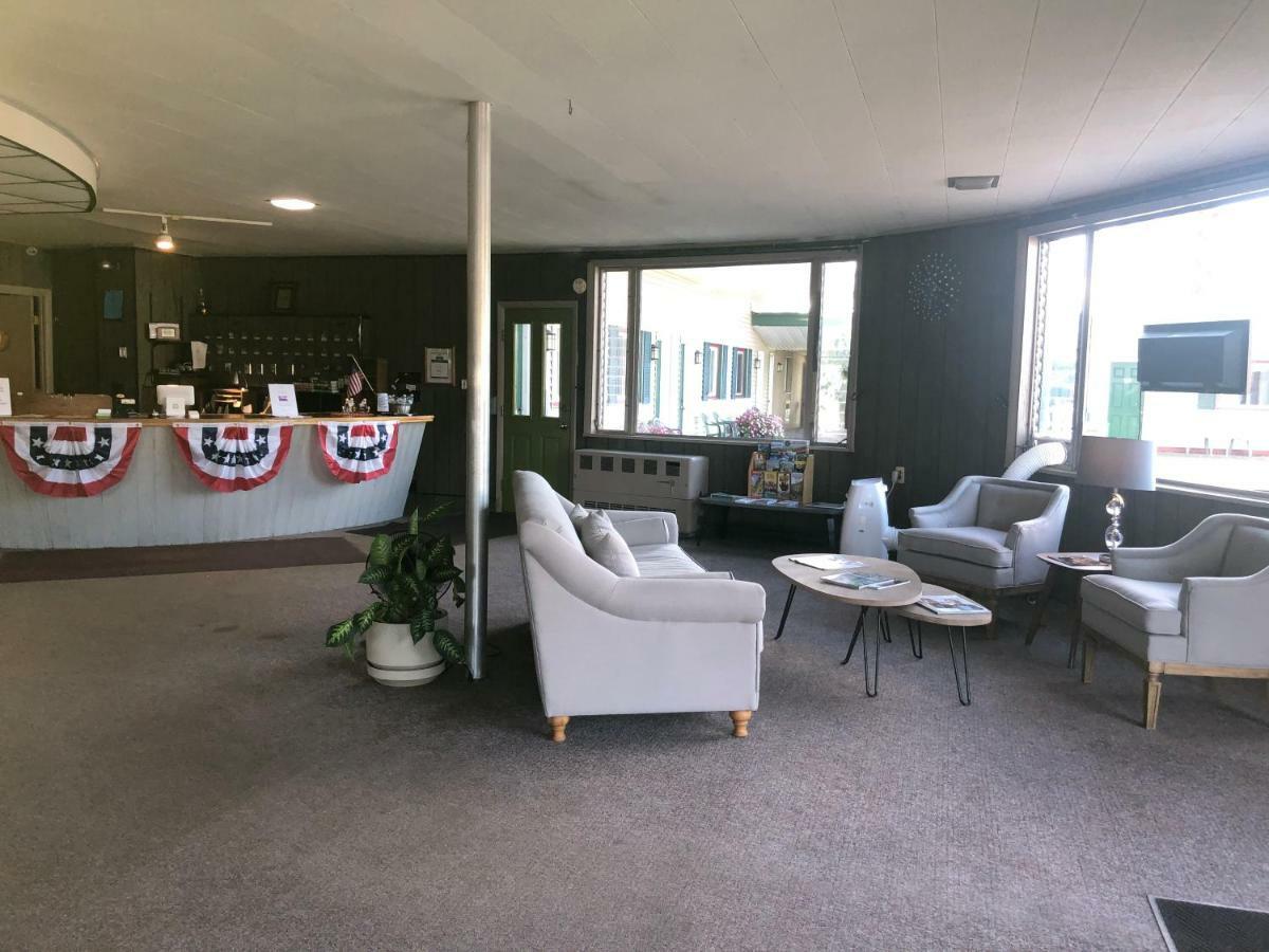 Lancaster Motor Inn Dış mekan fotoğraf